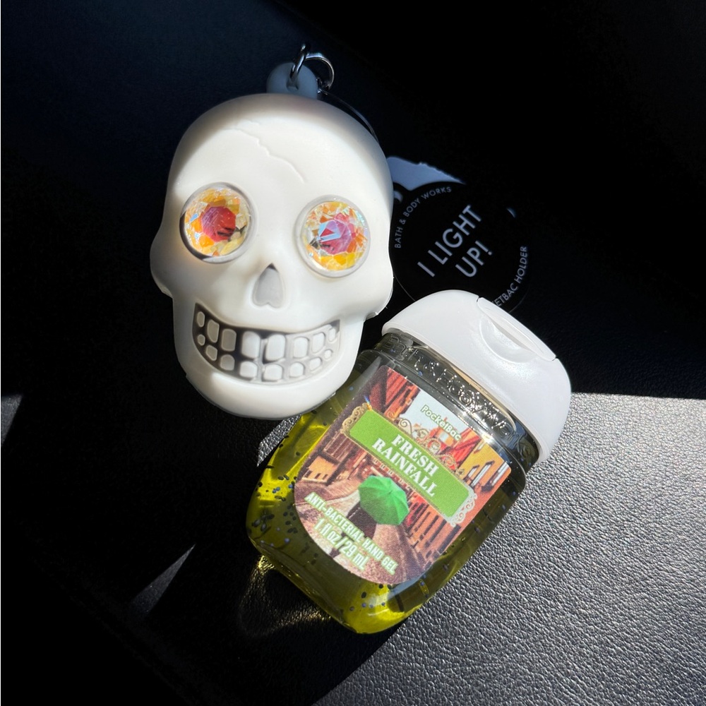 bath and body works skull sanitizer holder and sanitizer